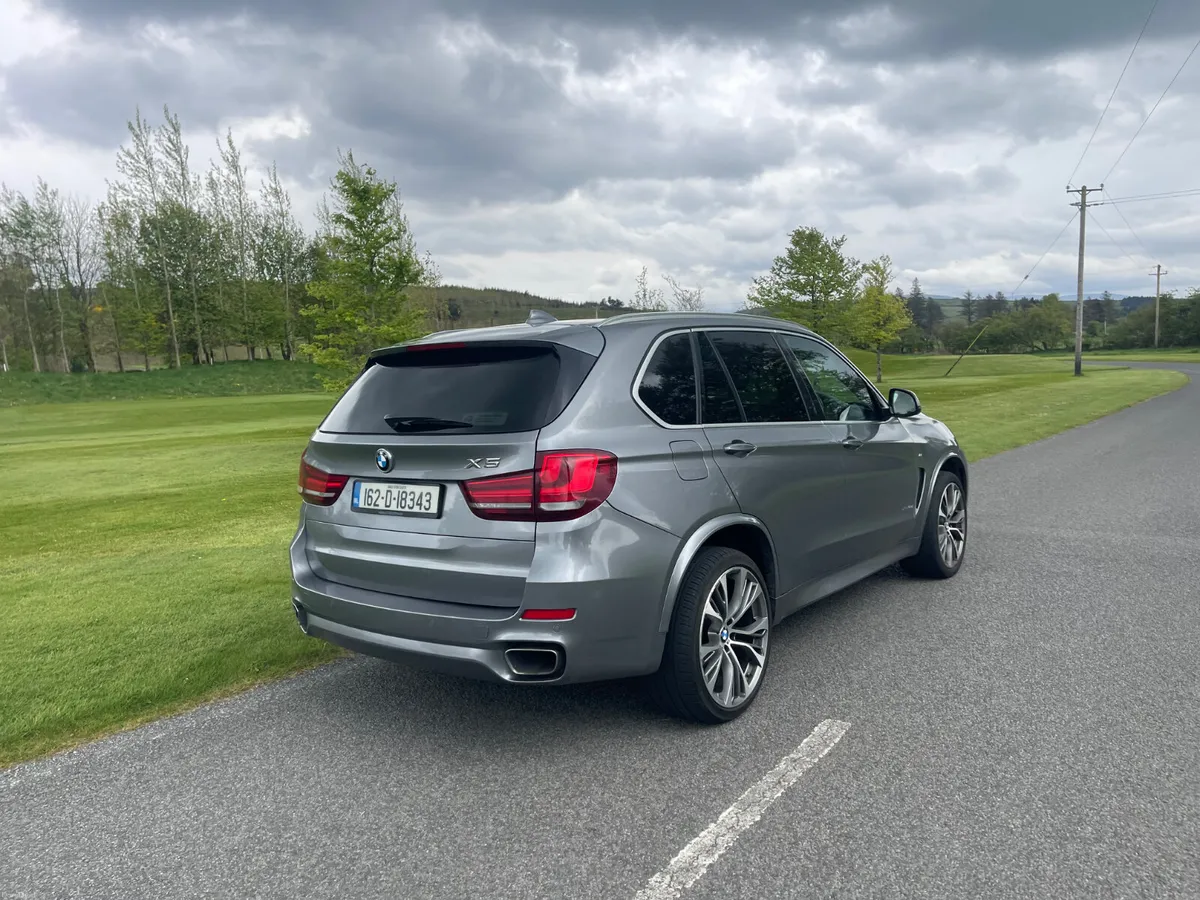 BMW X5 2016 “M SPORT CREW CAB” - Image 3