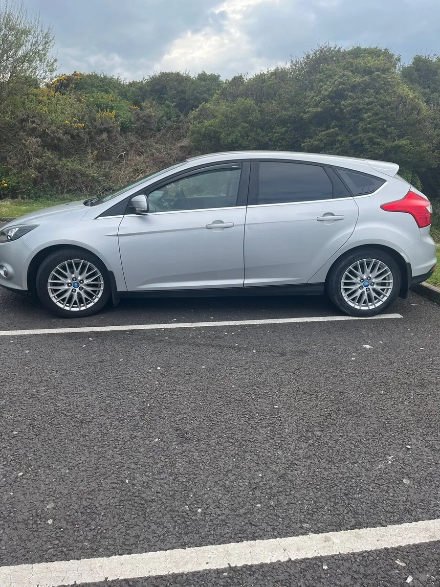 131 Ford Focus 1L NCT 03/27 - Image 2