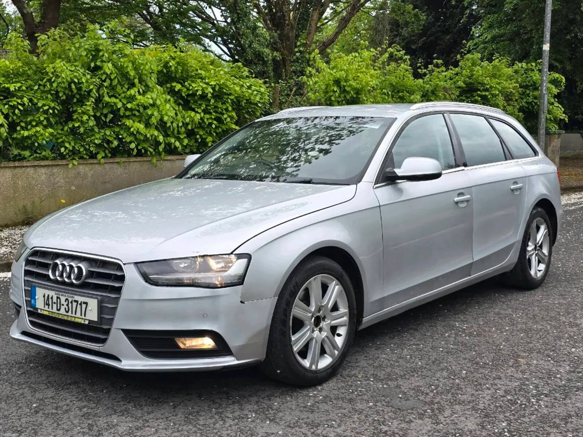 Audi A4 TECHNIC ESTATE - Image 2