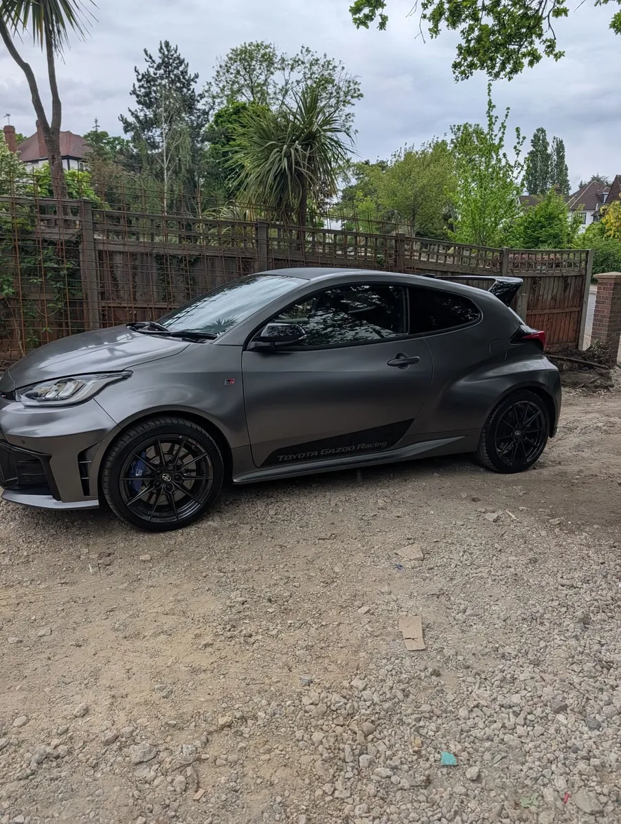 Toyota gr yaris Sebastian ogier 35/200 - Image 6