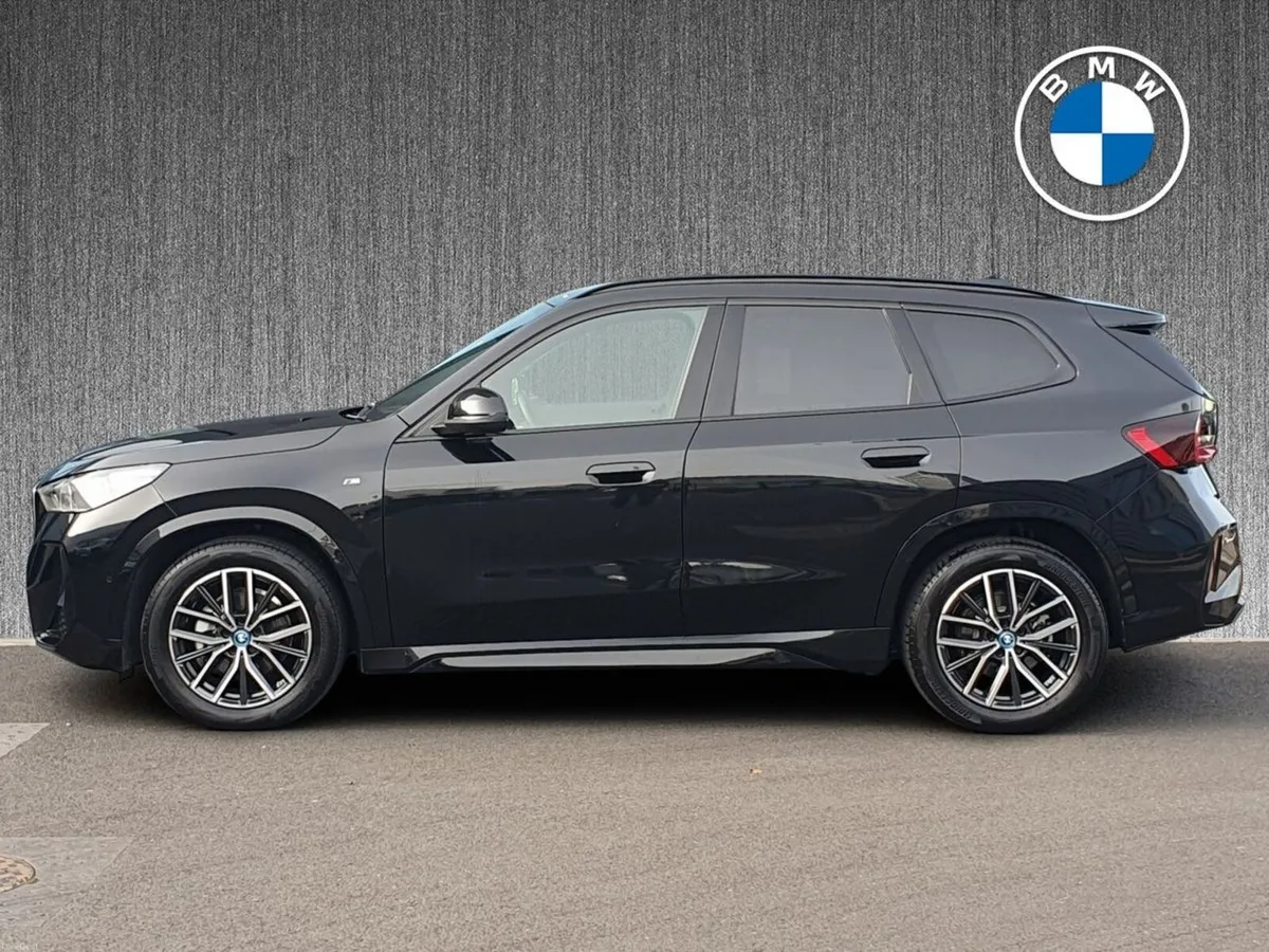 BMW iX1 eDrive20 M Sport - Image 4