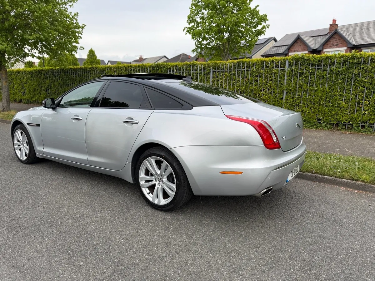 2013 Jaguar XJ Limousine 3.0 Diesel 280BHP RWD - Image 2