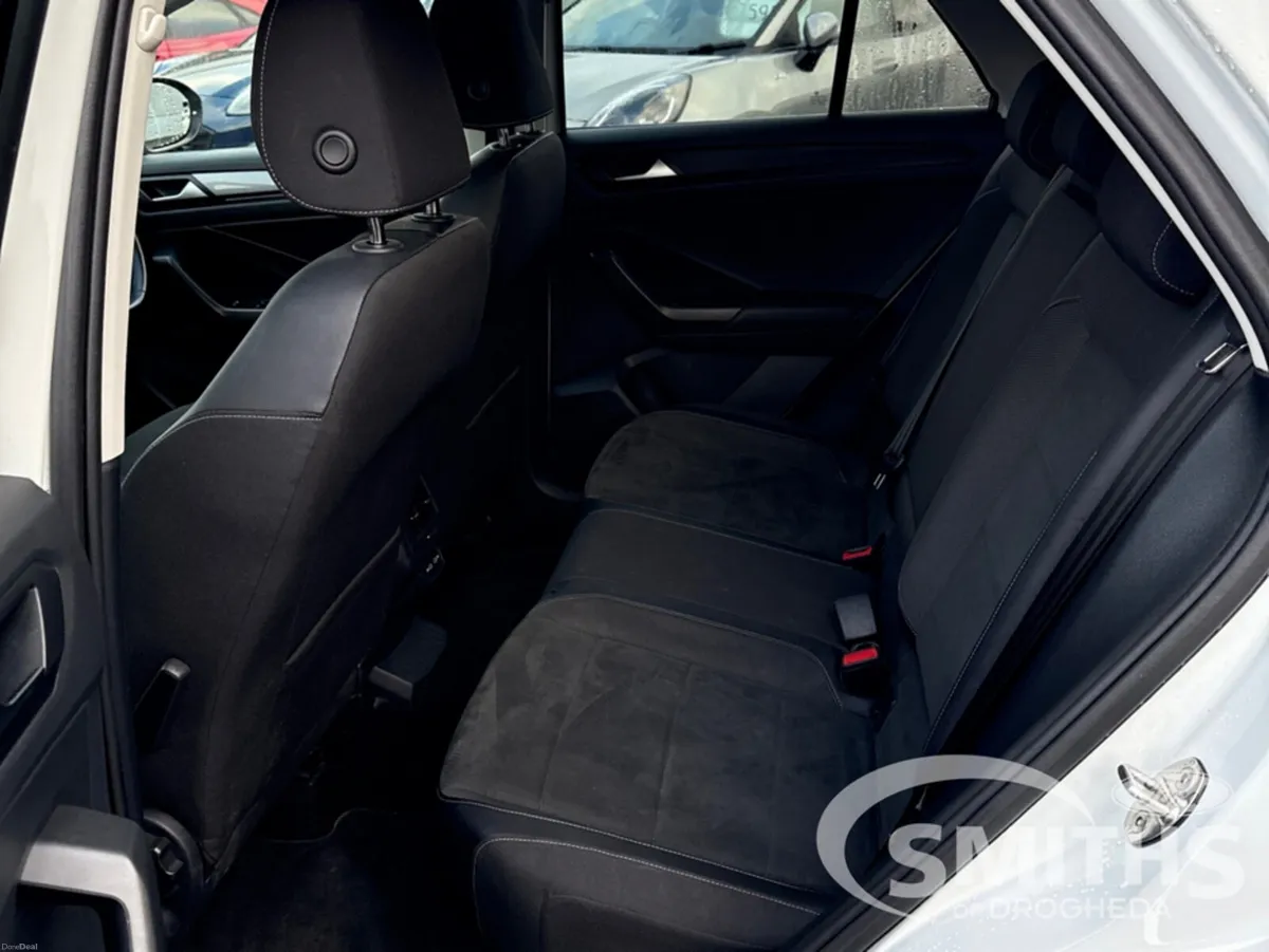 Volkswagen T-Roc STYLE 1.5TSI 150HP - Image 6