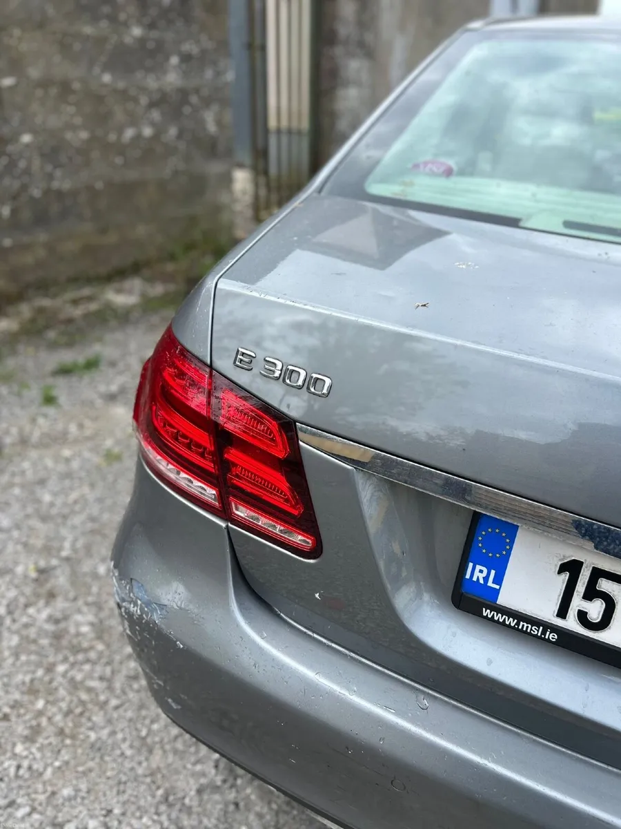 Mercedes-Benz E-Class 2015 - Image 1