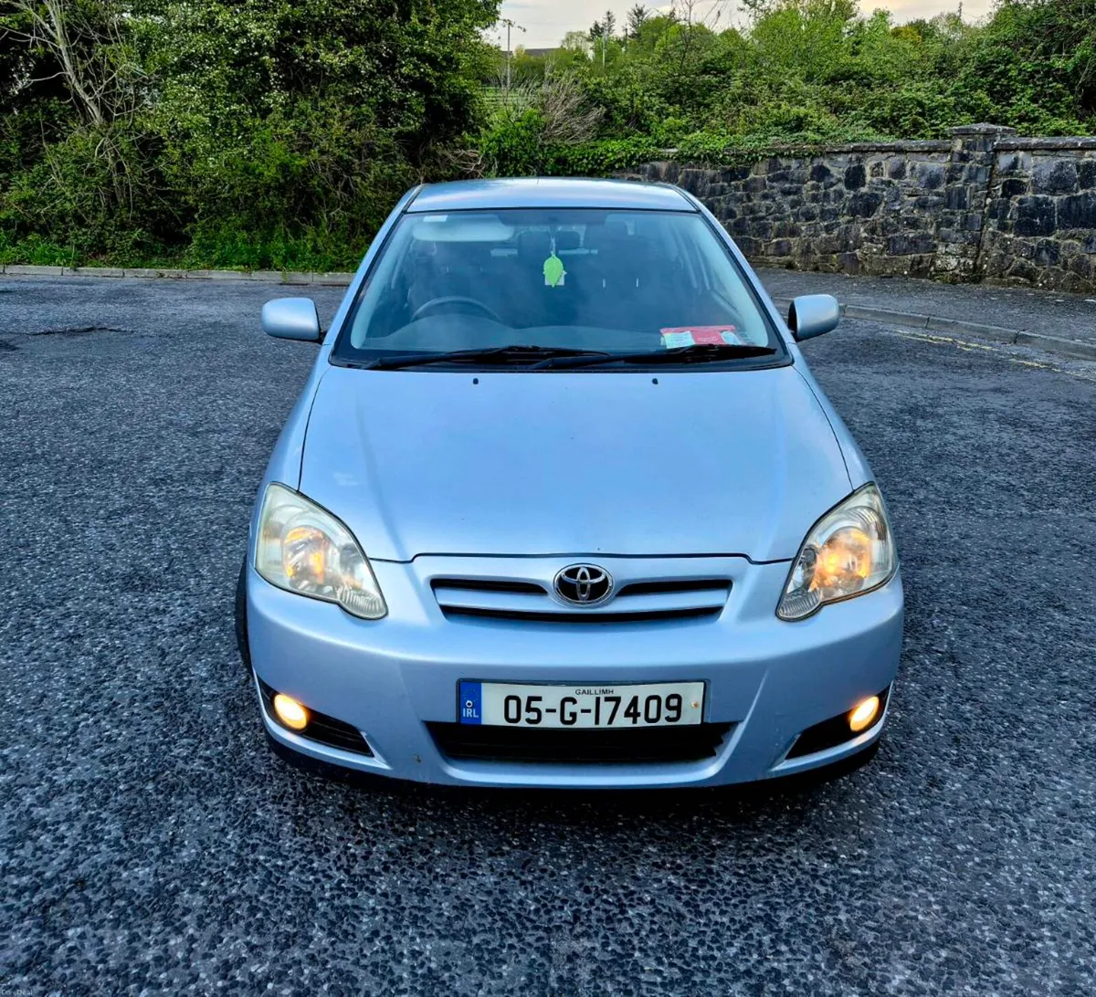 2005 TOYOTA COROLLA - Image 2