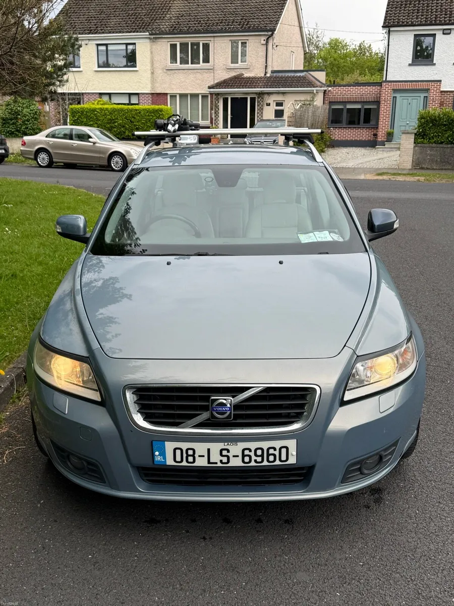 Volvo V50 Lux - Image 2