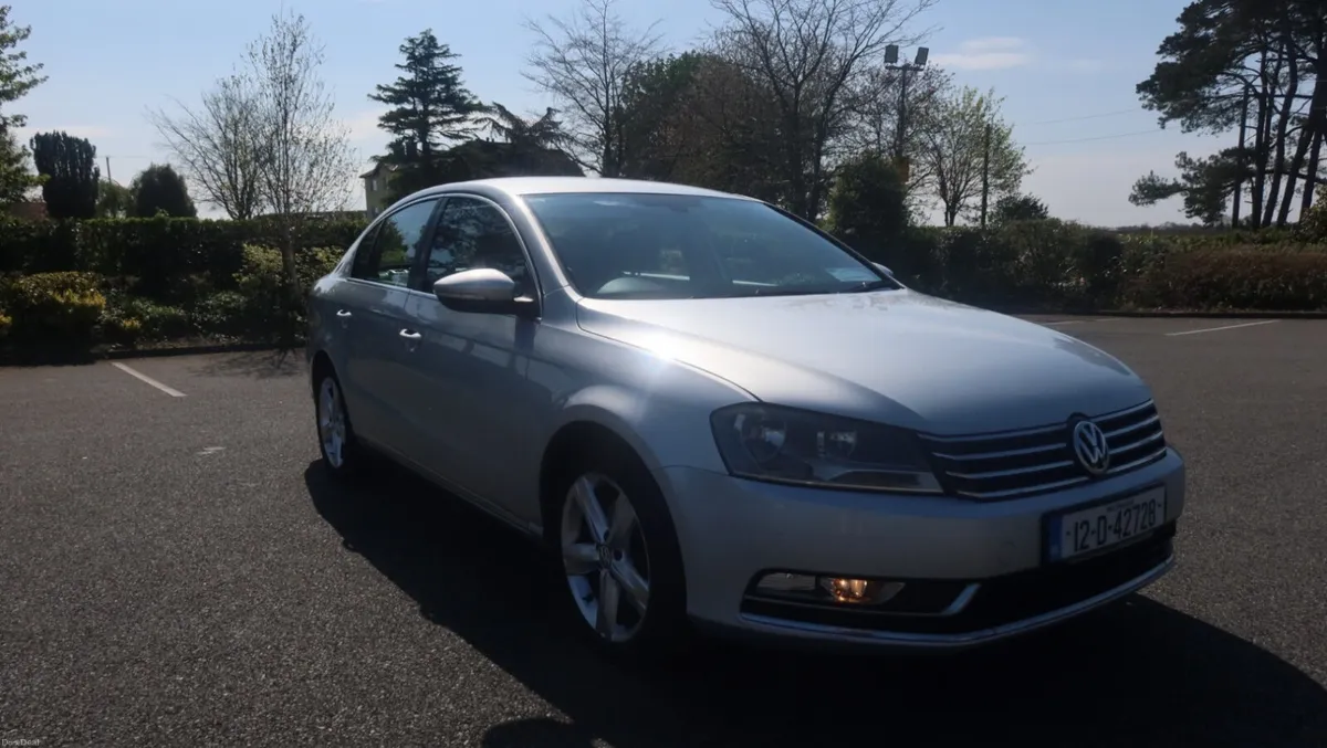 Volkswagen Passat 2012 - Image 1