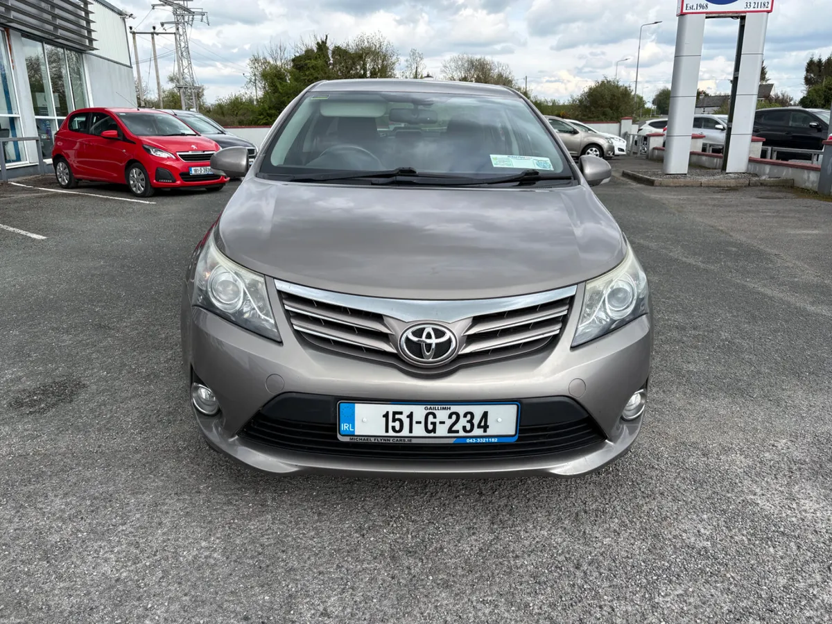 Toyota Avensis 2.0D4D Luna FSH 151 - Image 4