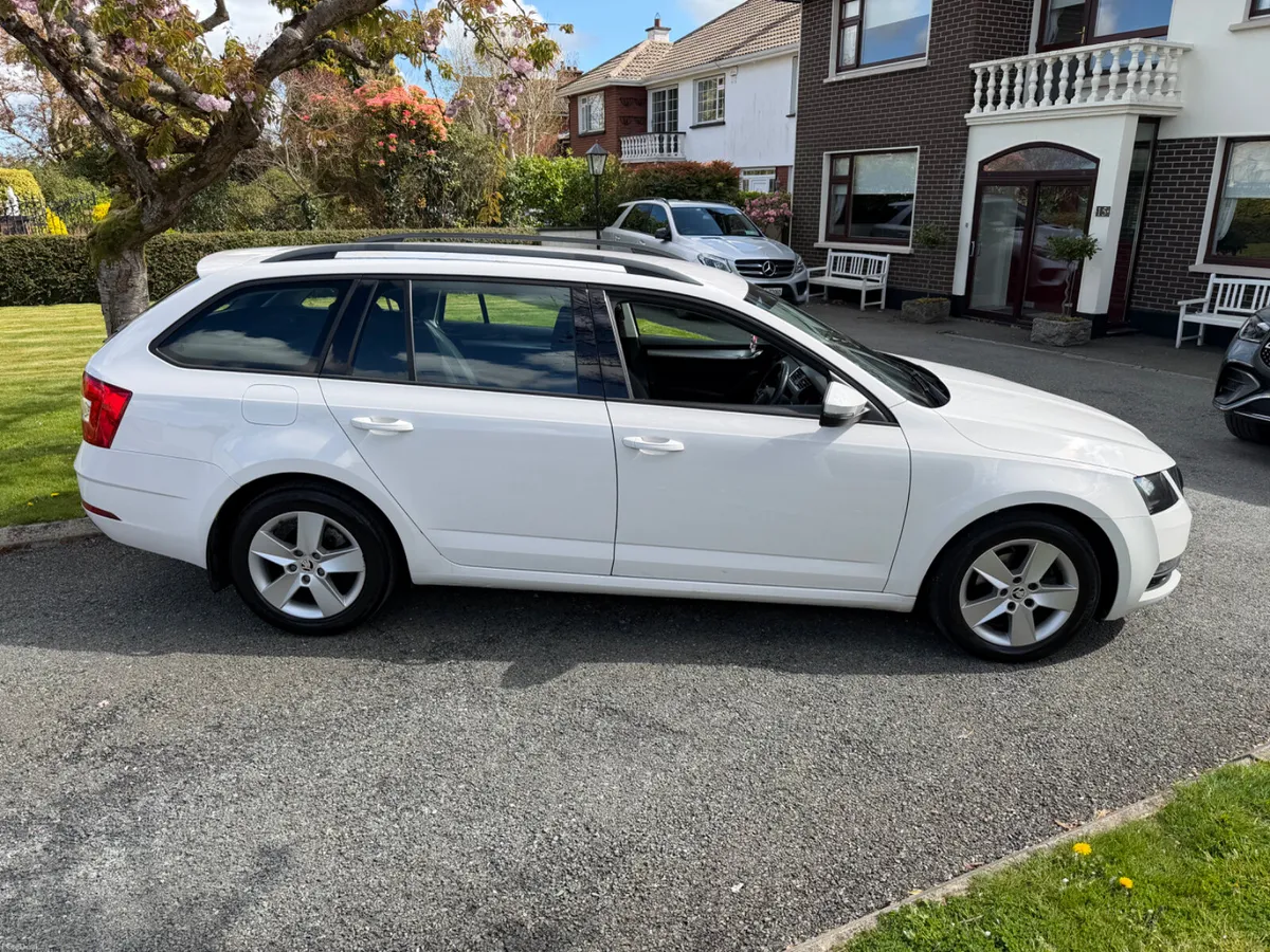 2018 Skoda Octavia estate DSG automatic - Image 2