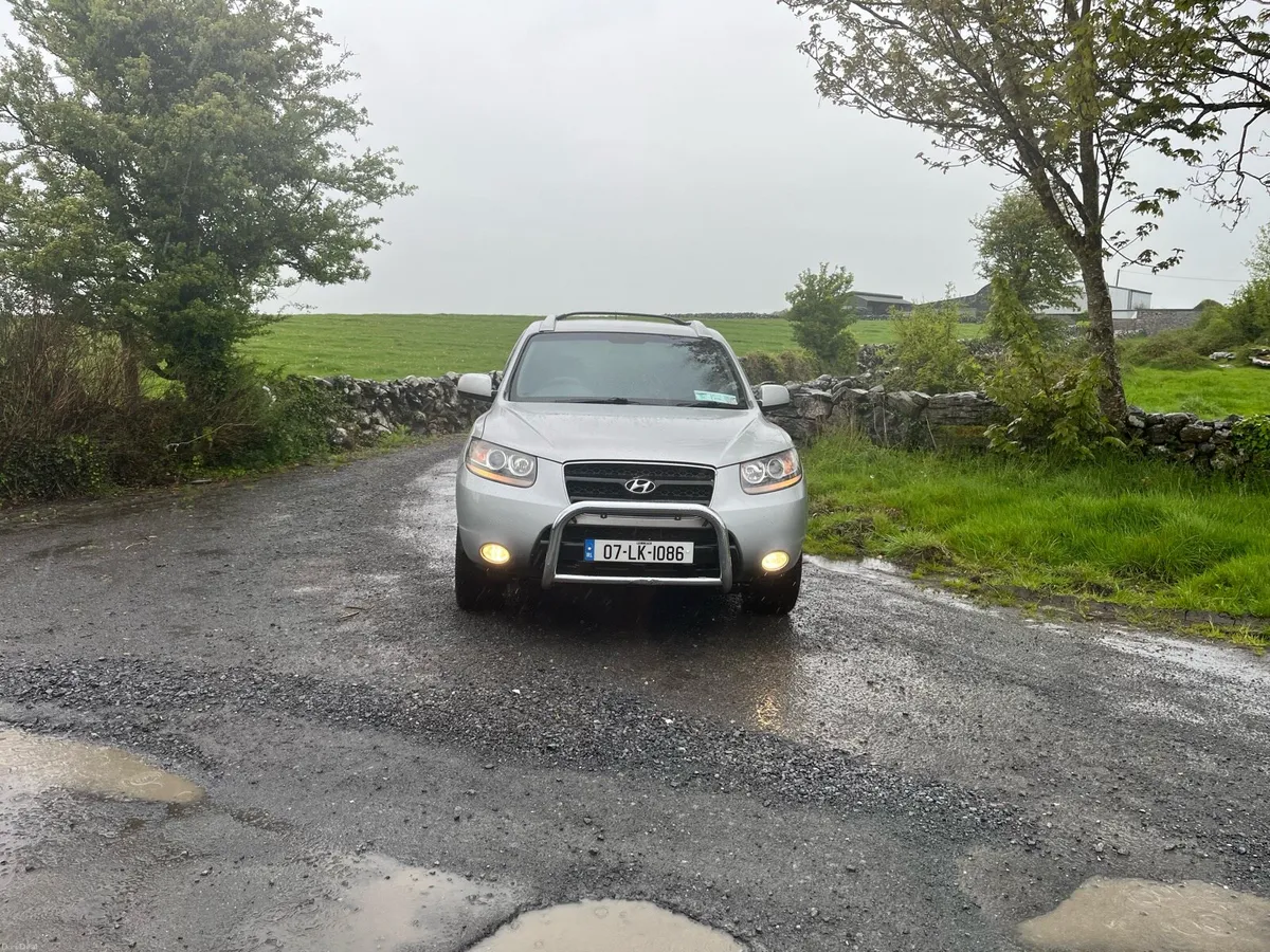 Hyundai Santa fe crew cab - Image 3
