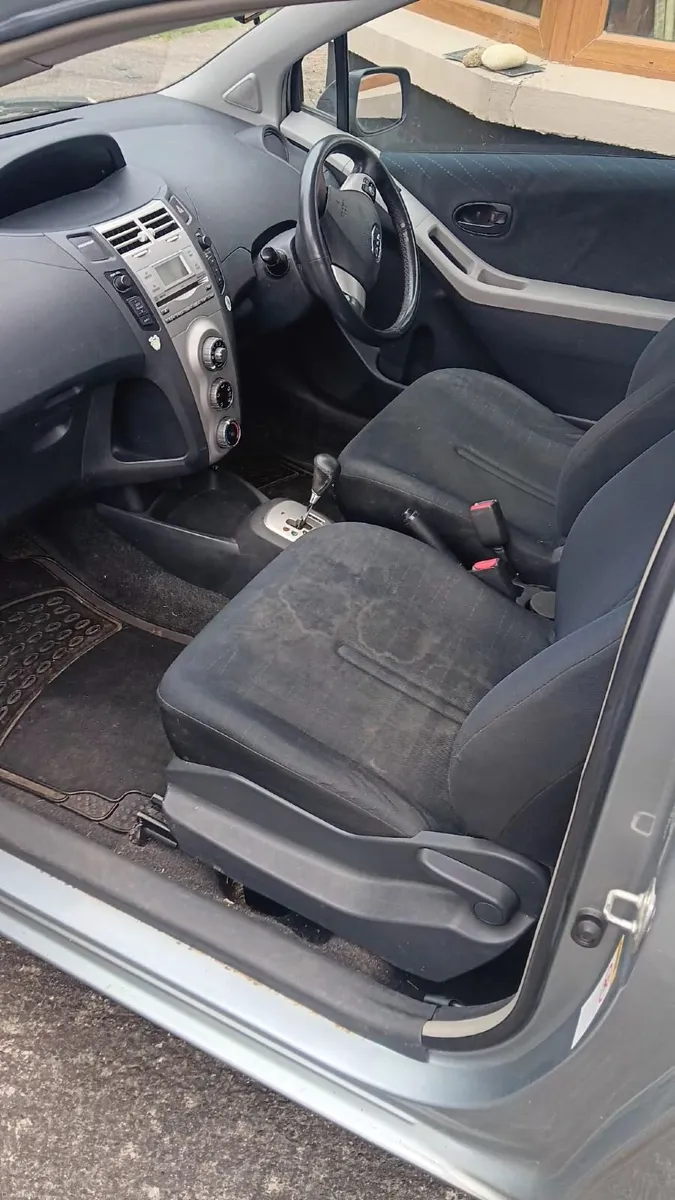 Automatic Toyota Yaris 2006 - for parts only - Image 3