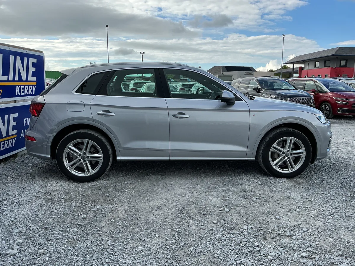 211 AUDI Q5 PLUG-IN PETROL HYBRID S-LINE AUTOMATIC - Image 5