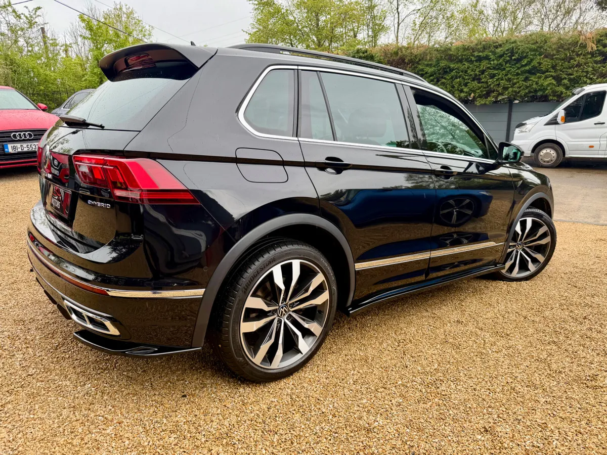 2023 Volkswagen Tiguan R-Line 1.4tsi Phev Hybrid - Image 3