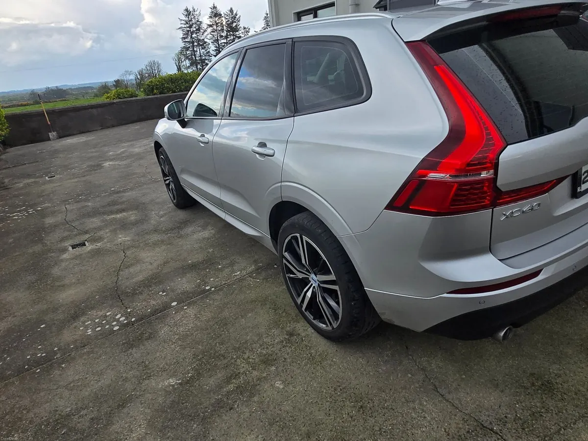 Volvo XC60 2020 - Image 3