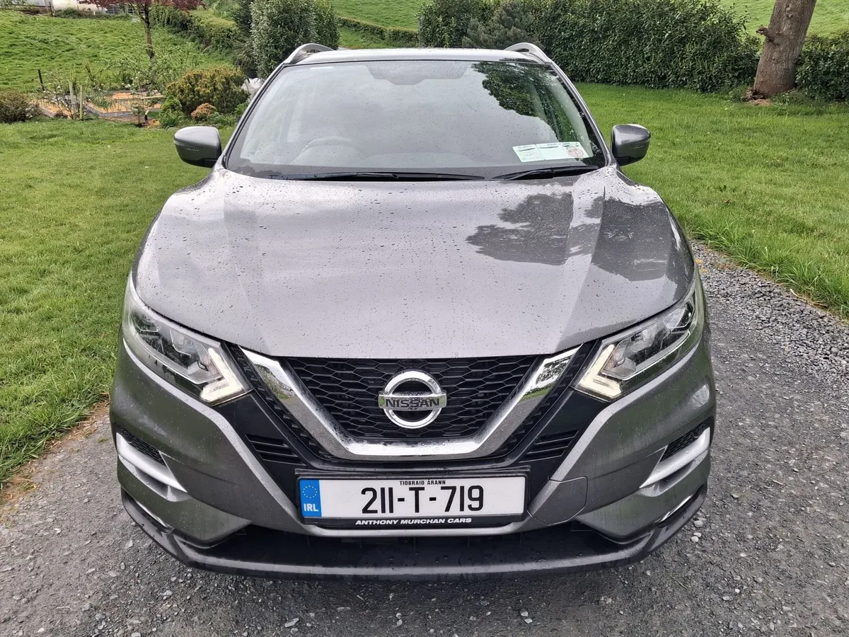 211 QASHQAI 1.3 AUTOMATIC LOW KM - Image 3