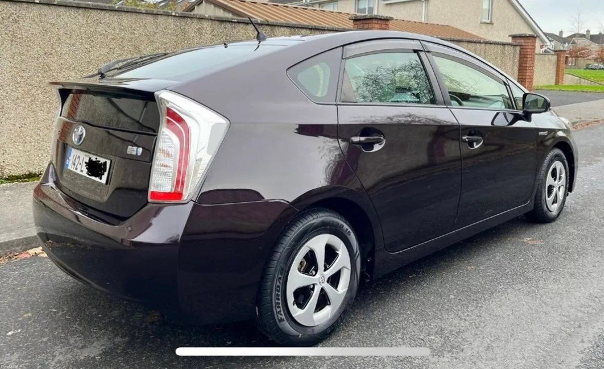 Toyota Prius - Image 2