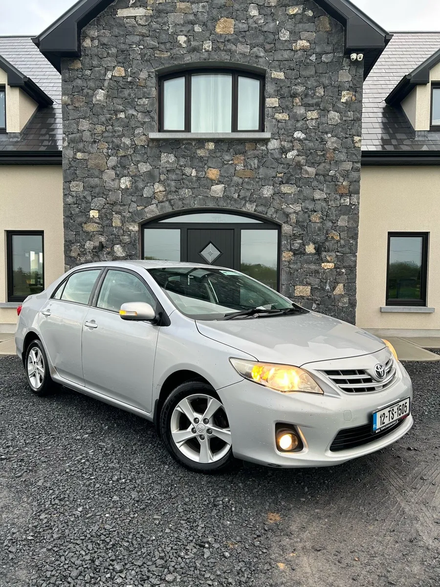Toyota Corolla (1 owner, top spec, full history) - Image 1