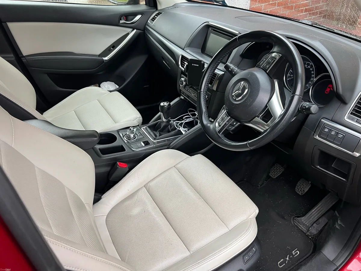 Mazda CX-5 SUV Diesel 2017 - Image 6