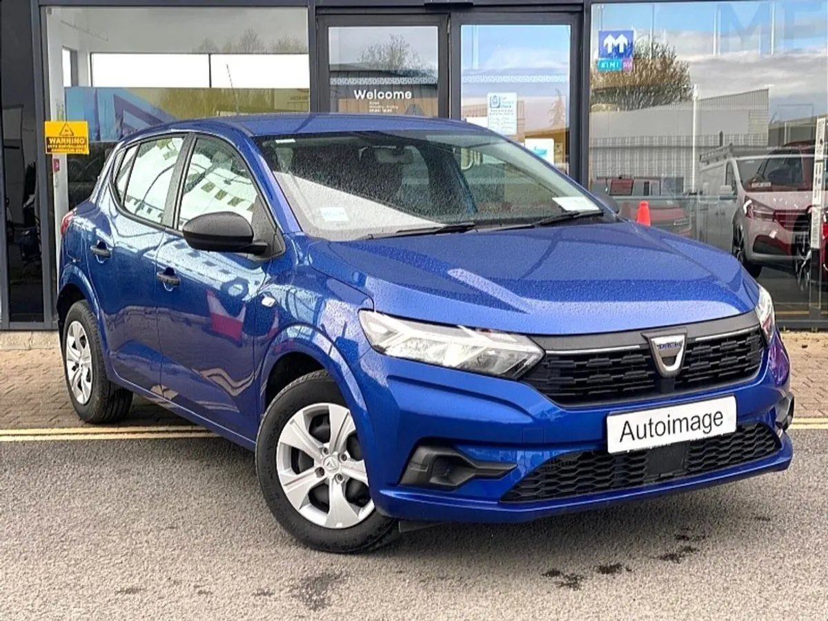 Dacia Sandero TCe 100 LPG Essential (Dual fuel) Ga - Image 1
