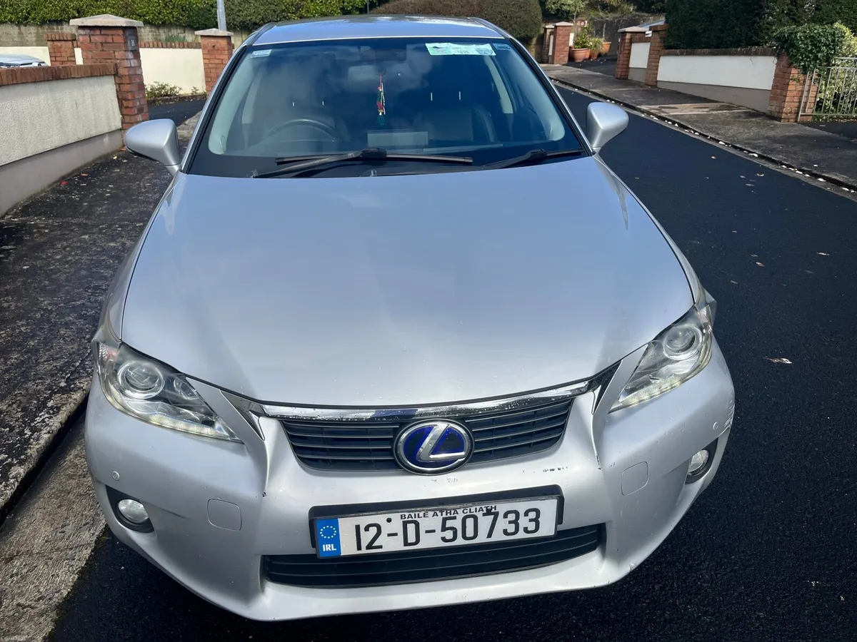 Lexus CT 2012 - Image 1