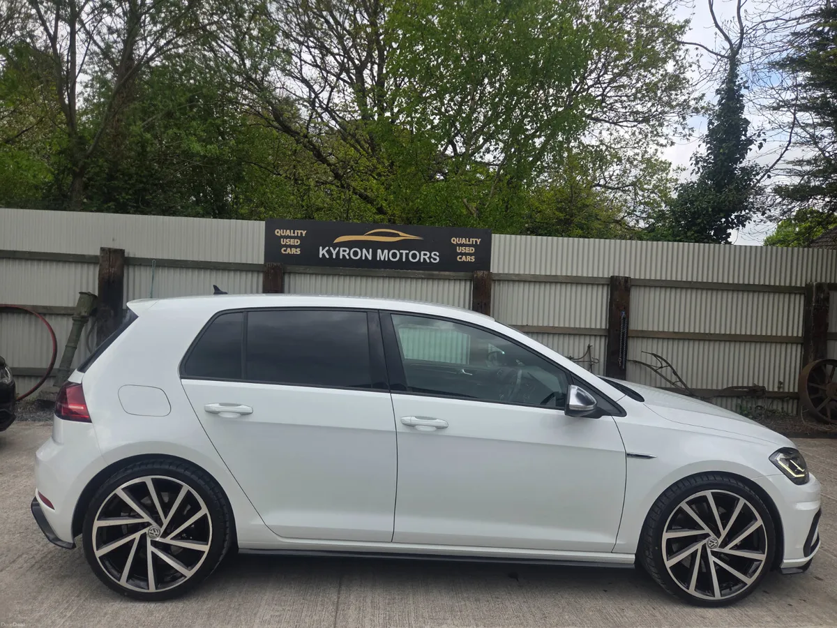 182 Volkswagen Golf R 2.0 TSI DSG 310BHP 4Motion - Image 2