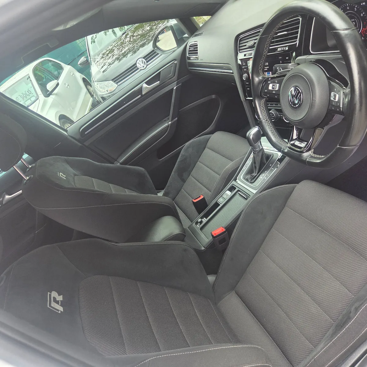 182 VW Golf R DSG 4Motion | 310BHP - Image 6