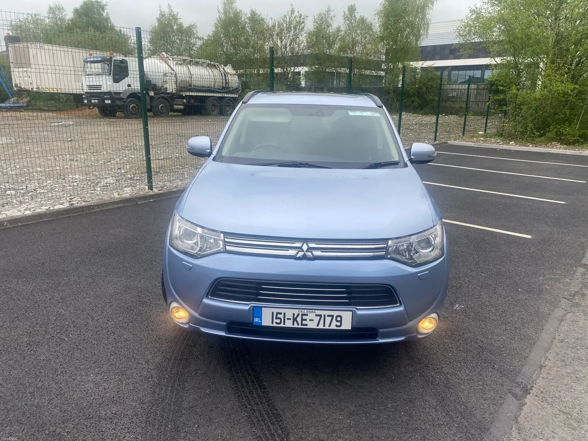 Mitsubishi outlander PHEV Gx4H New Nct - Image 5