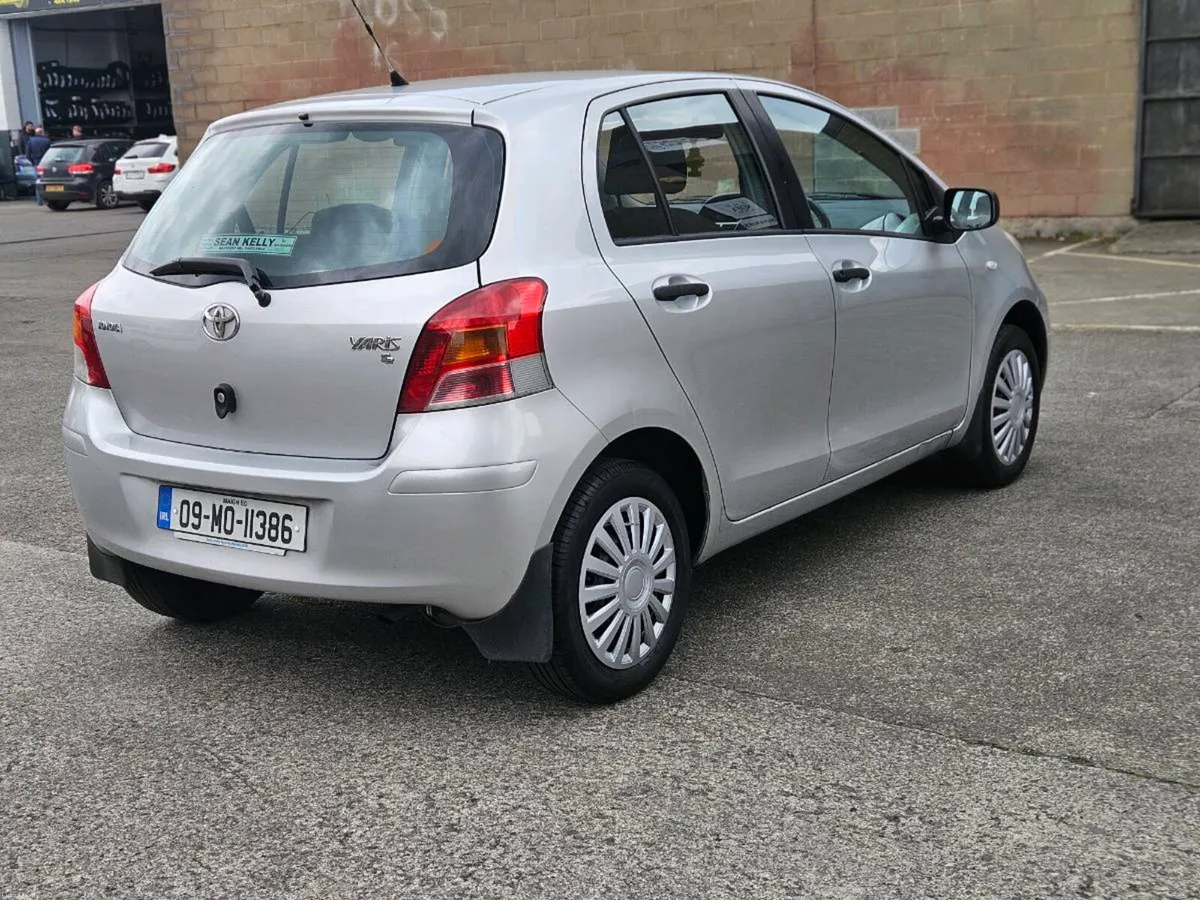 09 Toyota Yaris 1.0 NCT - Image 3