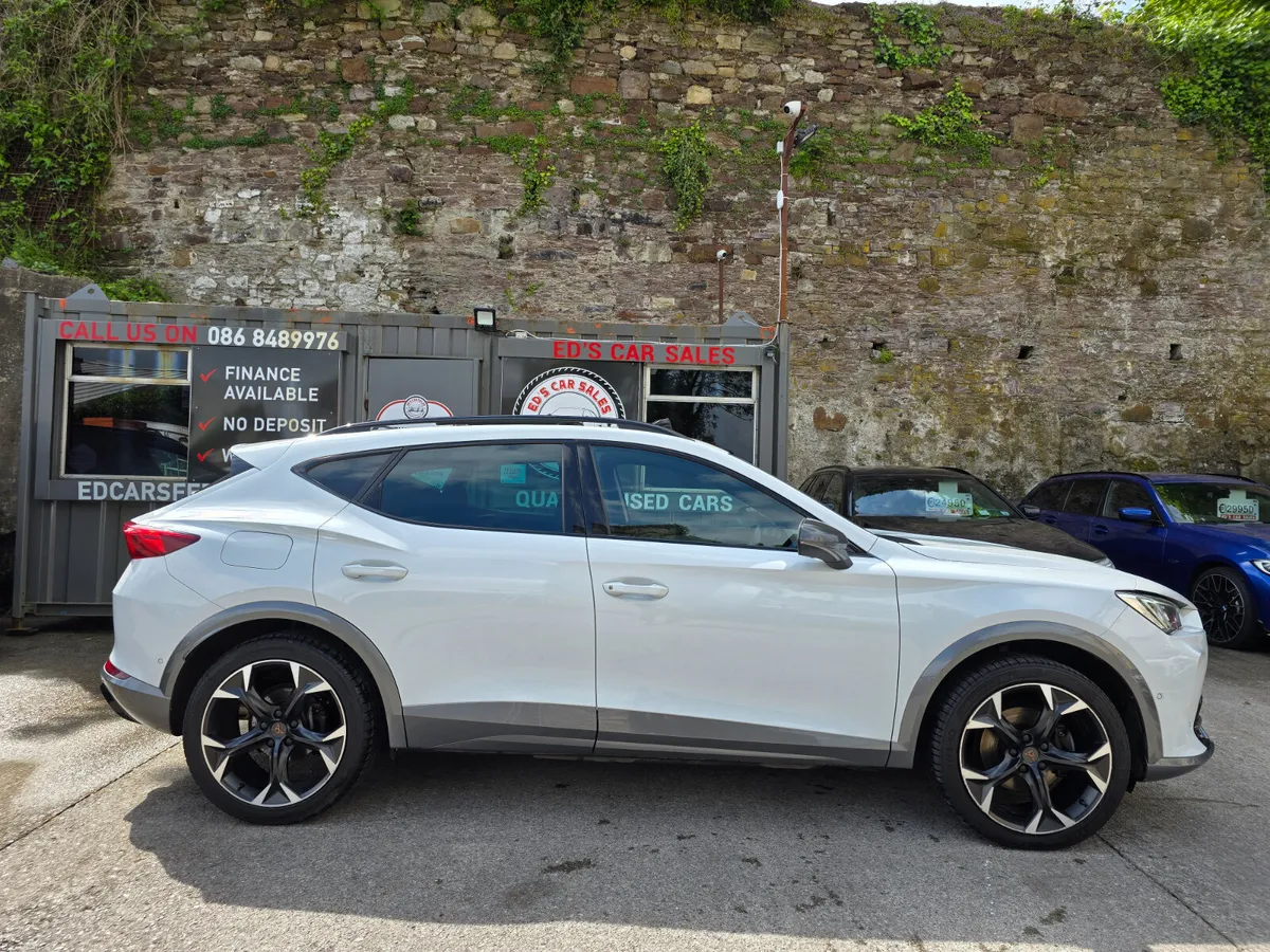 Cupra Formentor 1.4 eHybrid V2 205 Bhp 2023(231) - Image 3