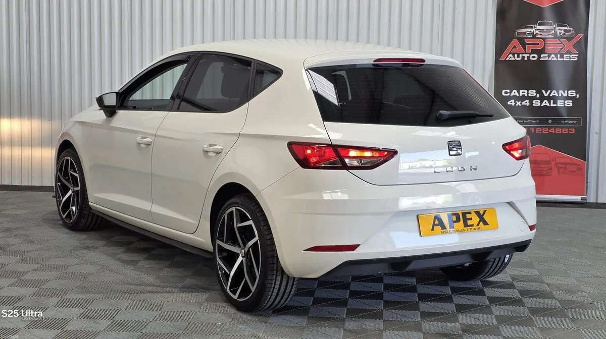 SEAT Leon HATCHBACK - Image 4