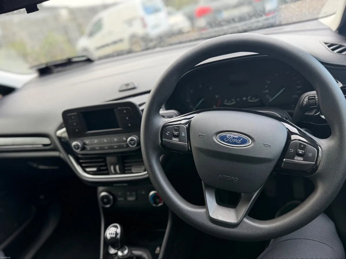Ford Fiesta 2019 - Image 3