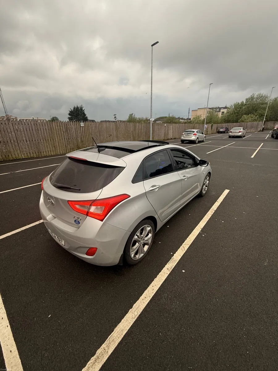 6500EURO/// I30 PREMIUM MODEL WITH SUNROOF - Image 1