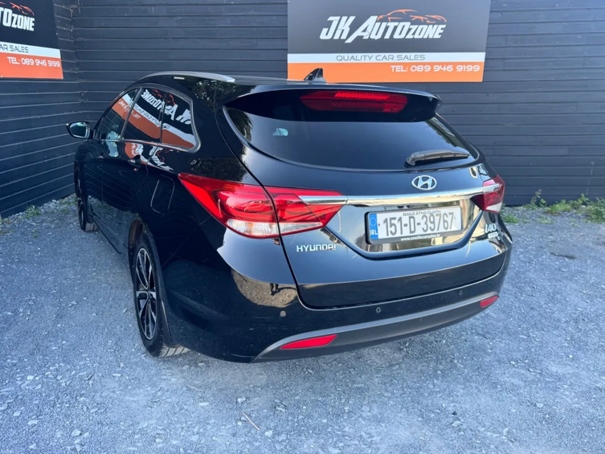 Hyundai i40 TOURER COMFORT PLUS 5DR EXECUTIVE - Image 4