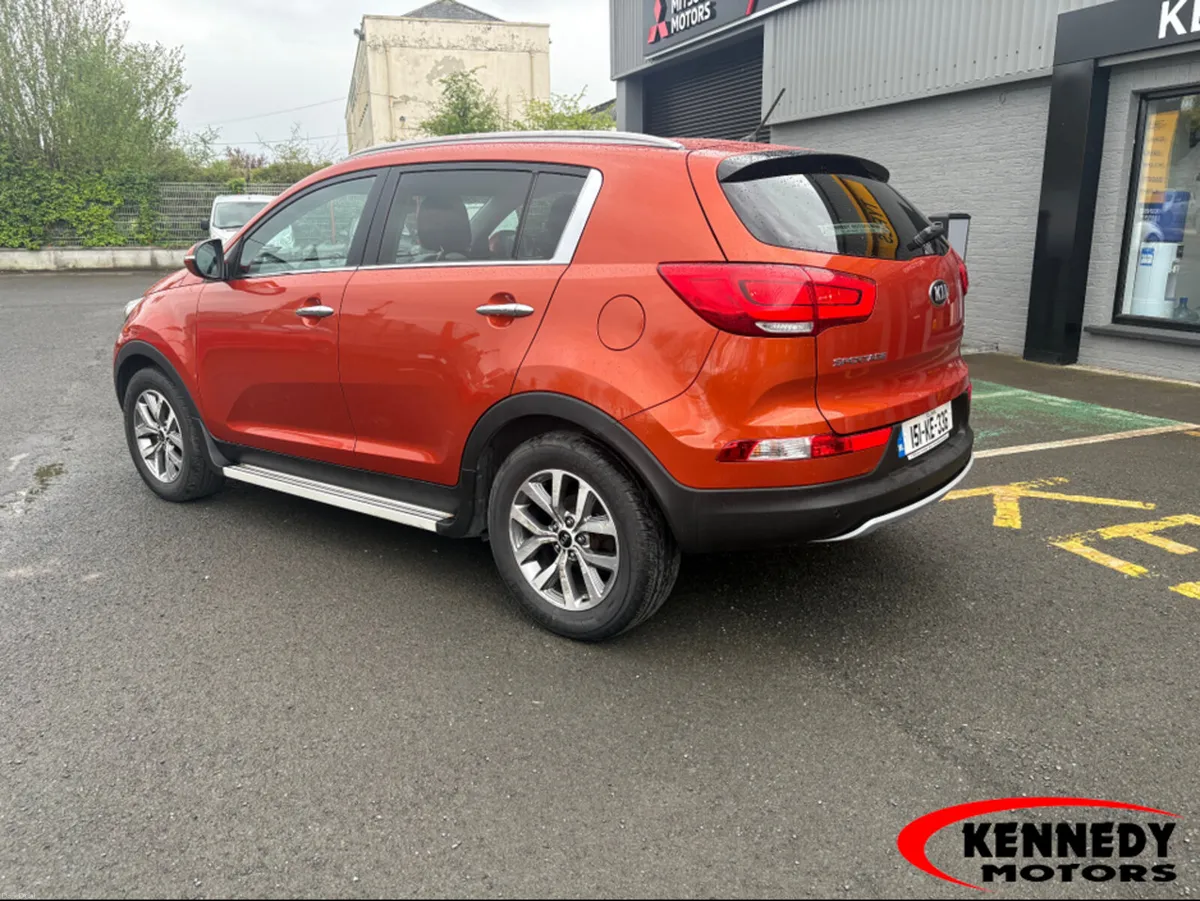 Kia Sportage EX 4DR - Image 2