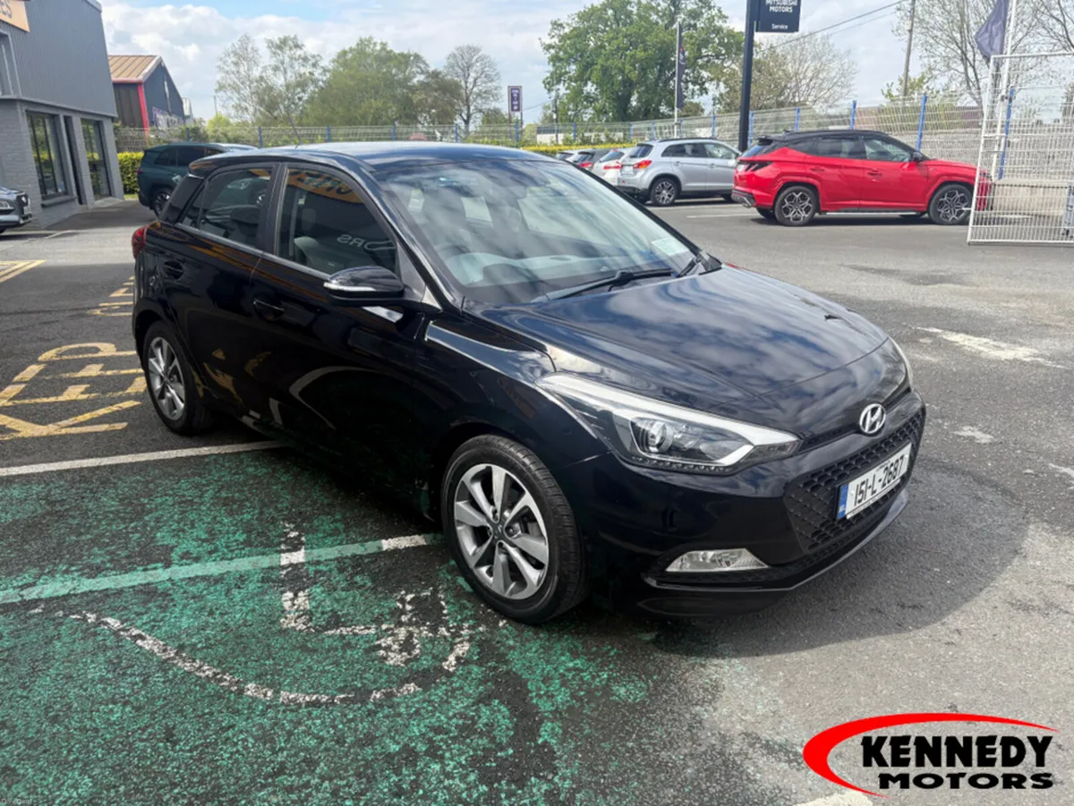 Hyundai i20 DELUXE 5DR - Image 2