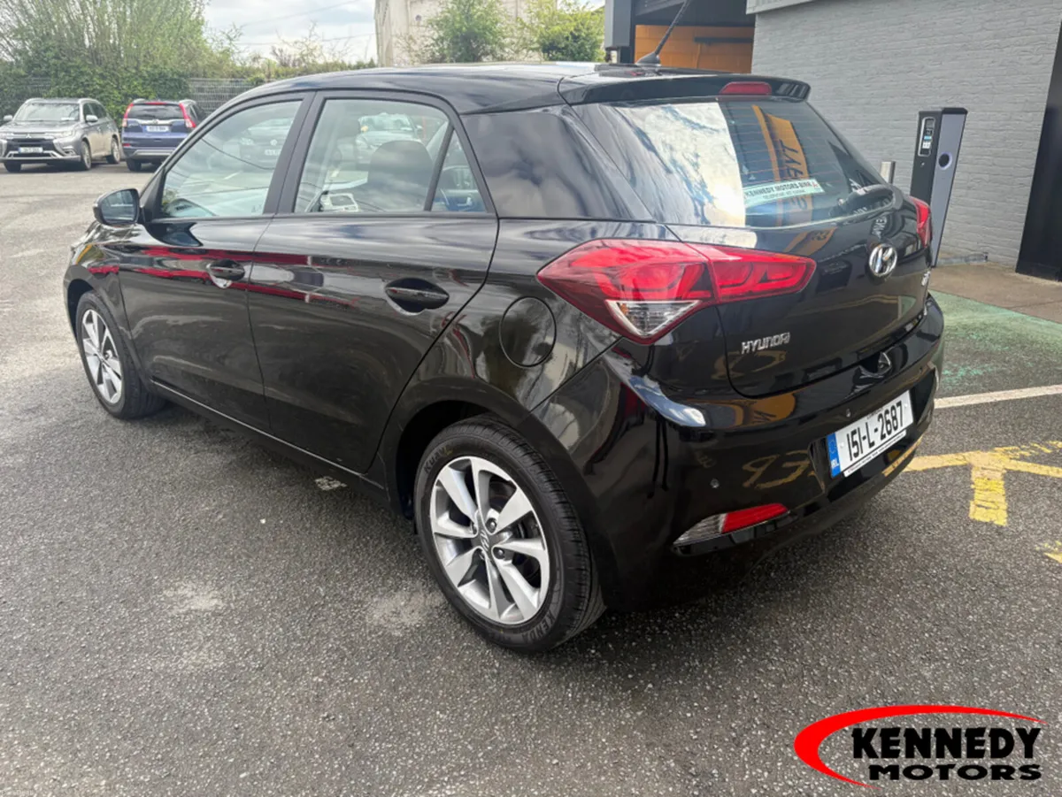 Hyundai i20 DELUXE 5DR - Image 4