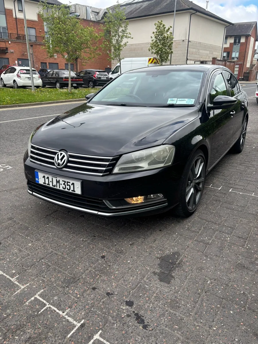 Volkswagen Passat 1.6 - Image 1