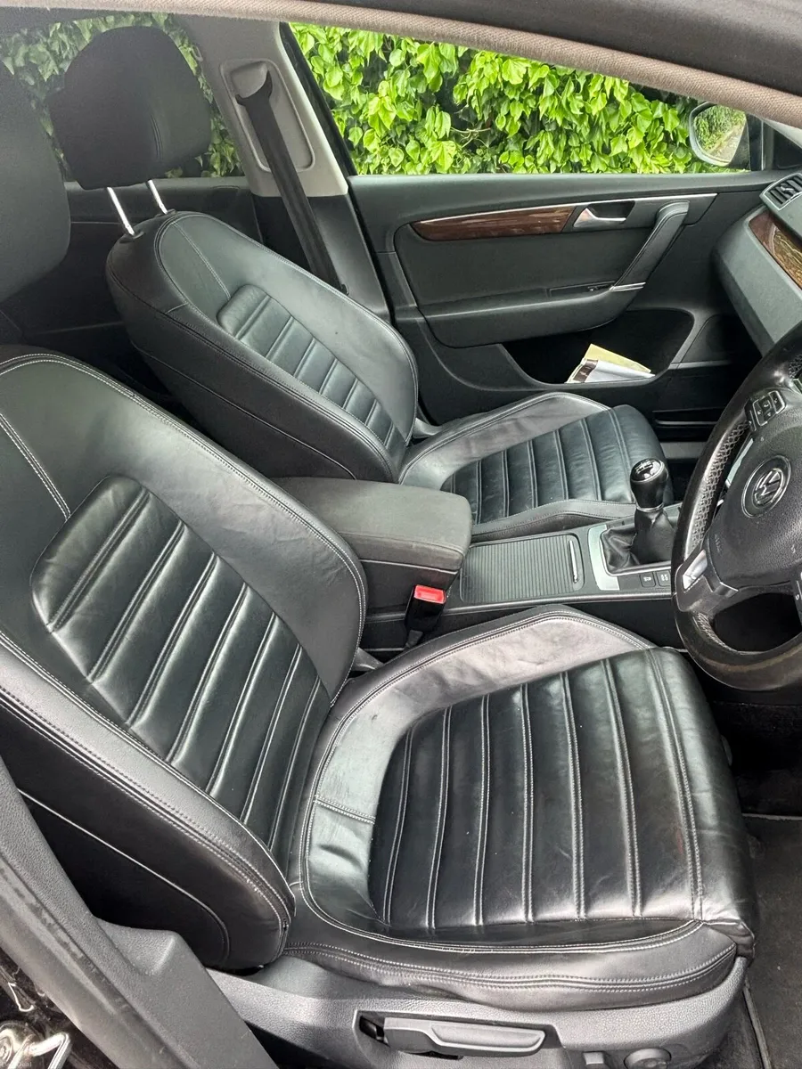 Volkswagen Passat 1.6 - Image 4