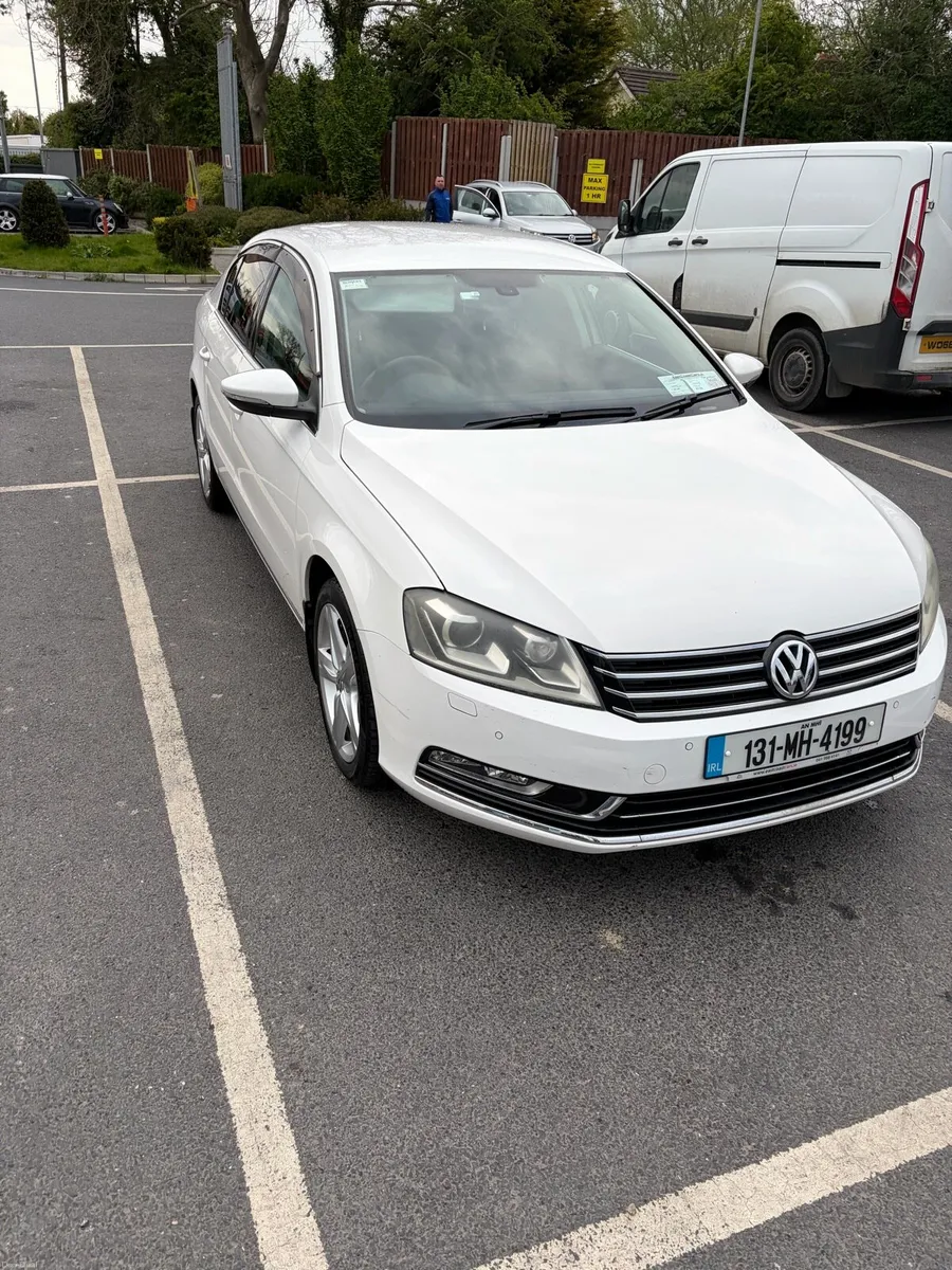 Volkswagen Passat - Image 2