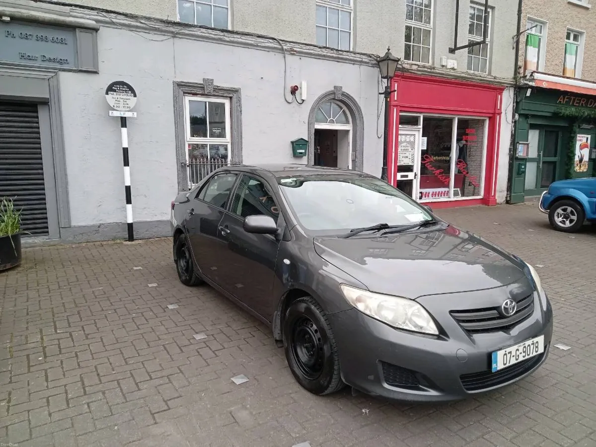 Toyota corolla - Image 4