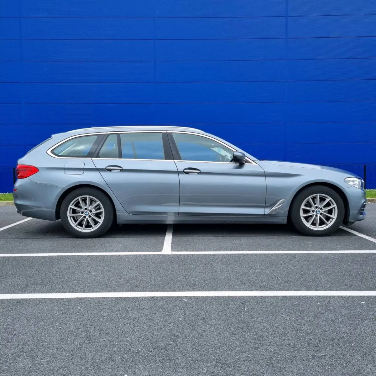 BMW 520d Touring - Image 2