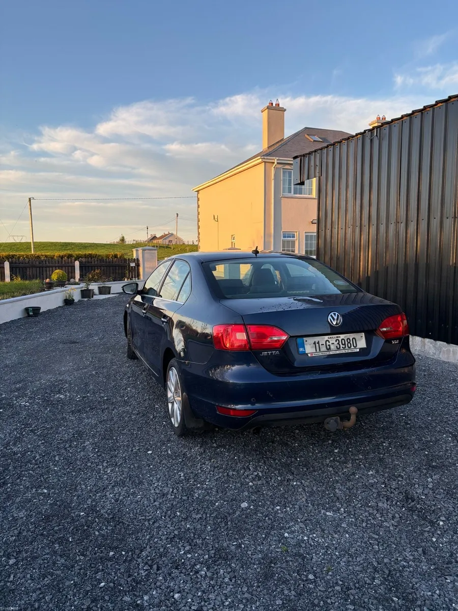 Volkswagen Jetta - Image 3