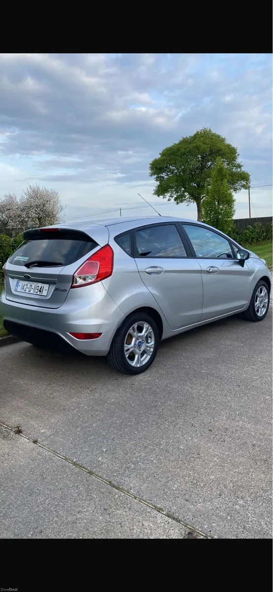 2014 Ford Fiesta Nct & Tax - Image 4