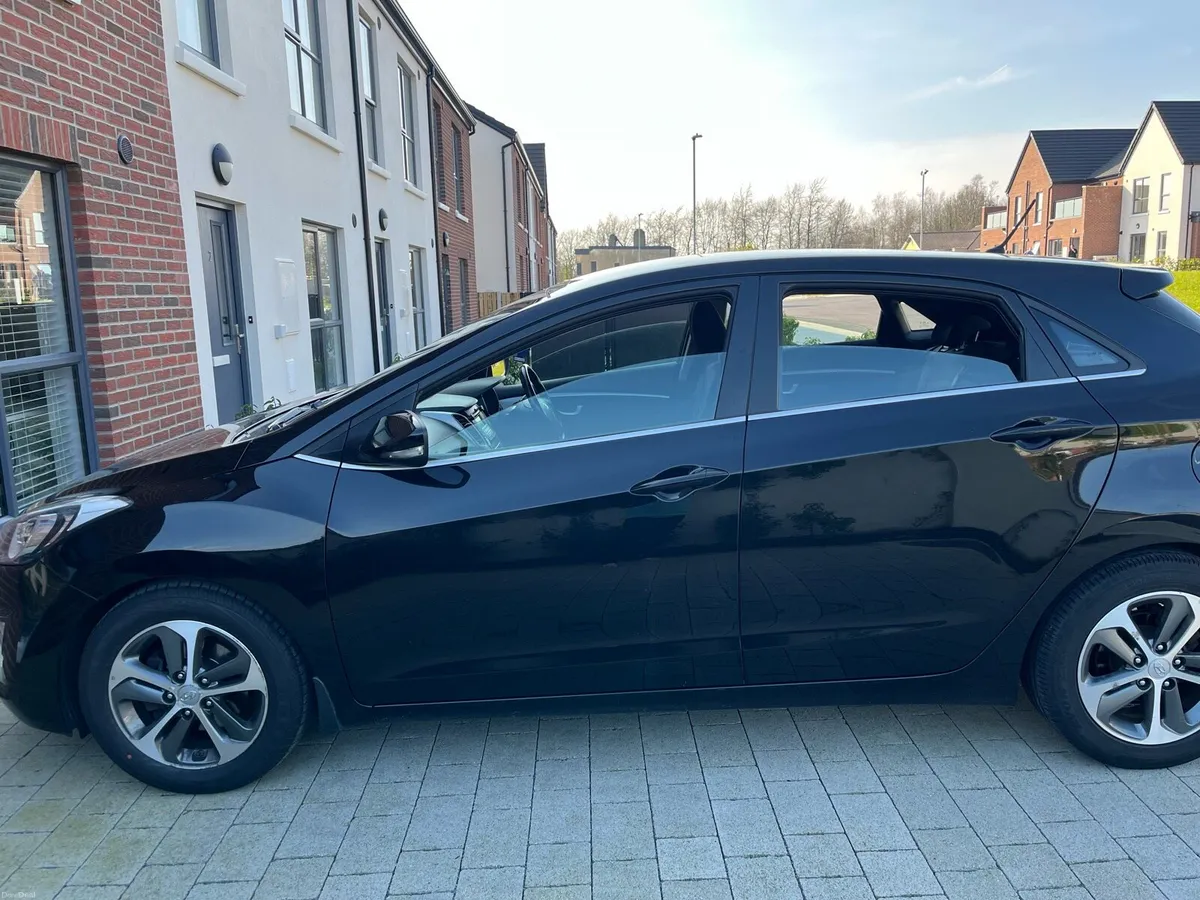 Hyundai i30 - Image 2
