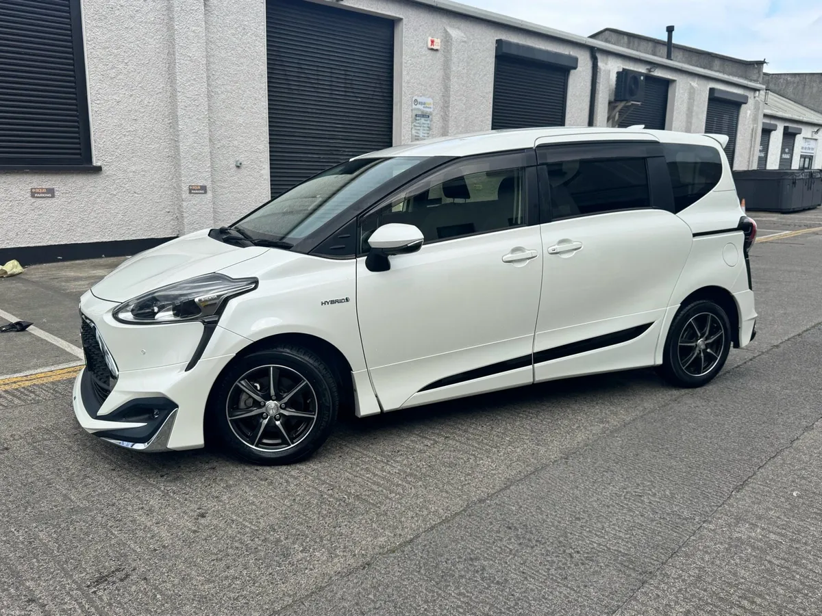 Toyota Sienta Hybird 7 Seater Superb 74k New NCT - Image 3