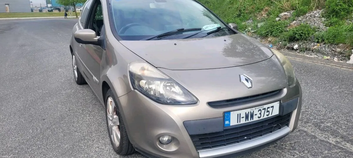 Renault Clio - Image 1