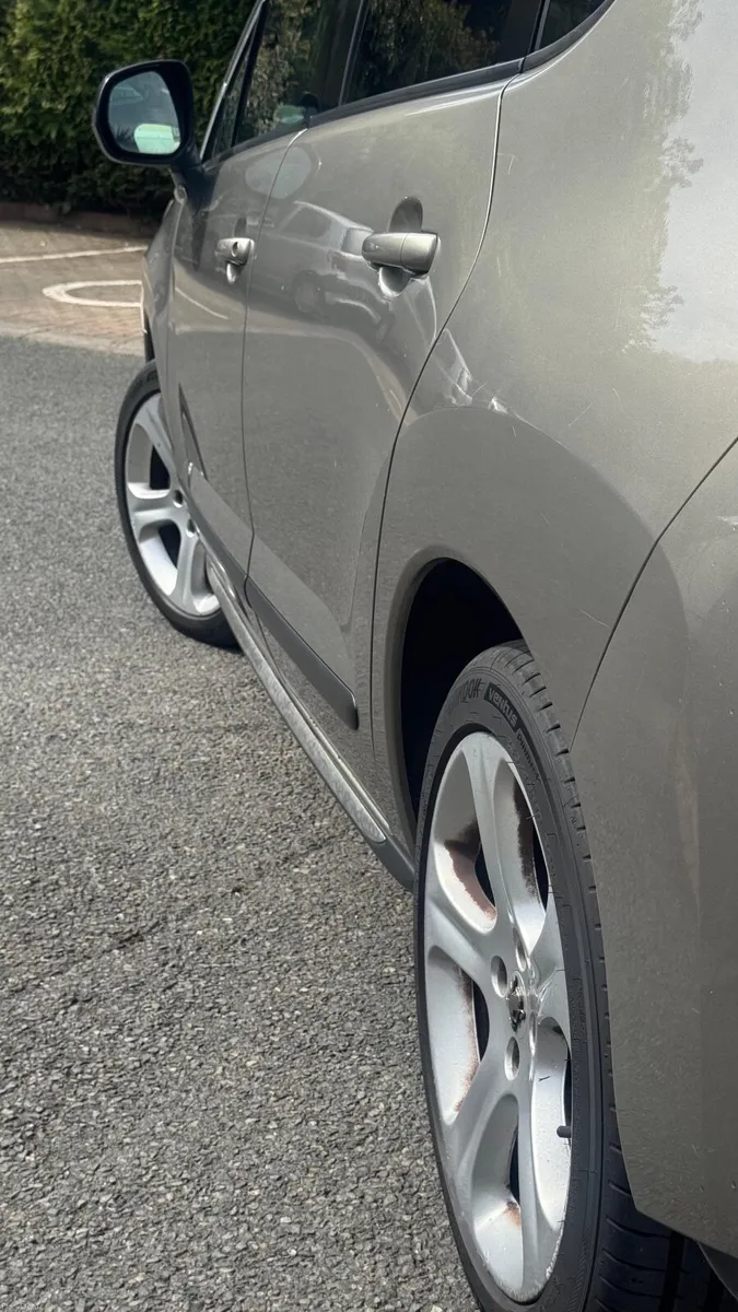 Peugeot 3008 2010 - Image 2