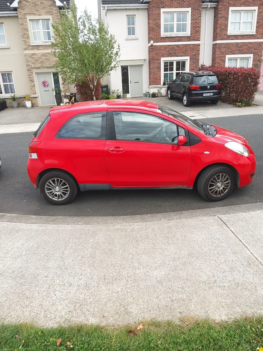 Toyota Yaris 2009 - Image 1