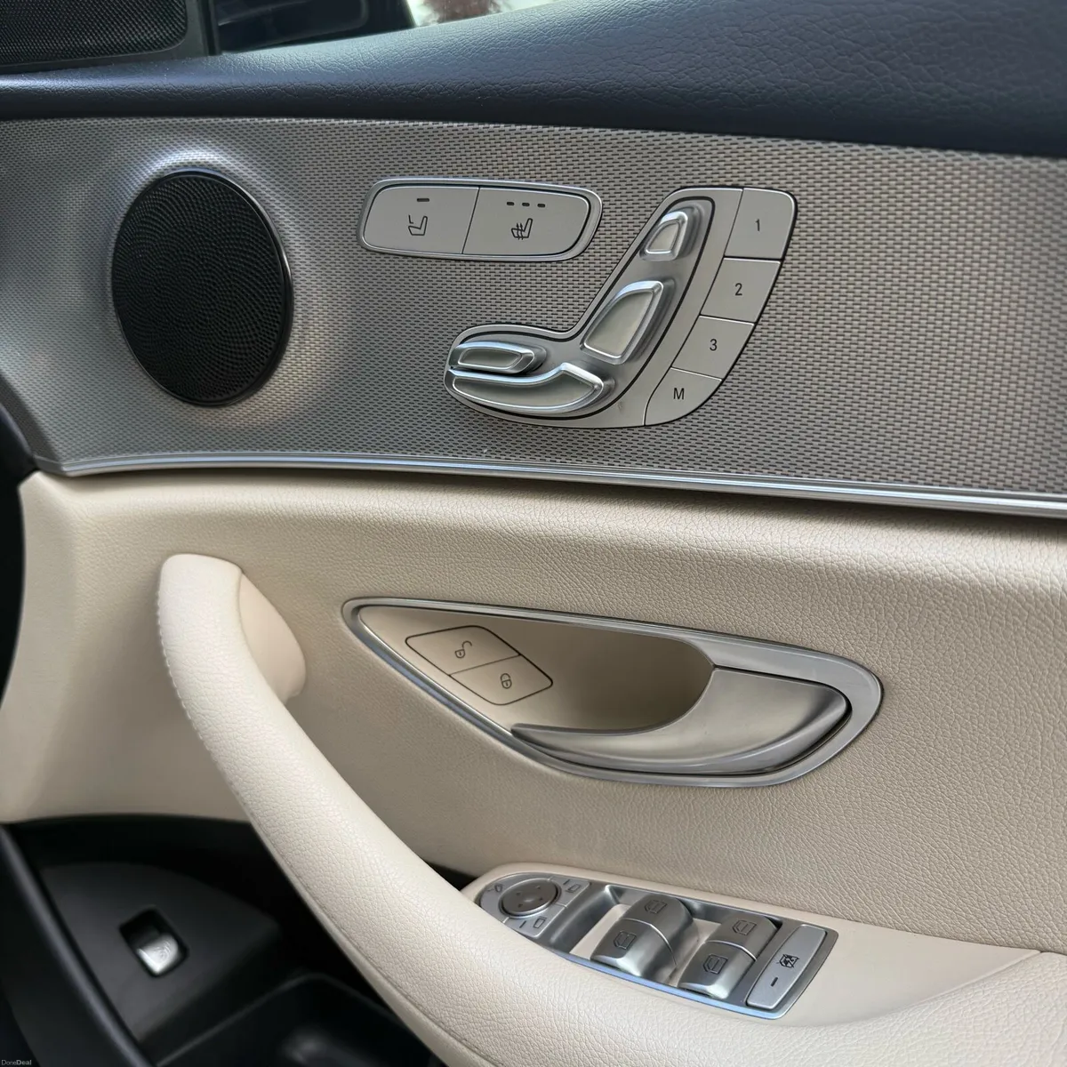 Mercedes-Benz E220d Premium Plus Panoramic - Image 6
