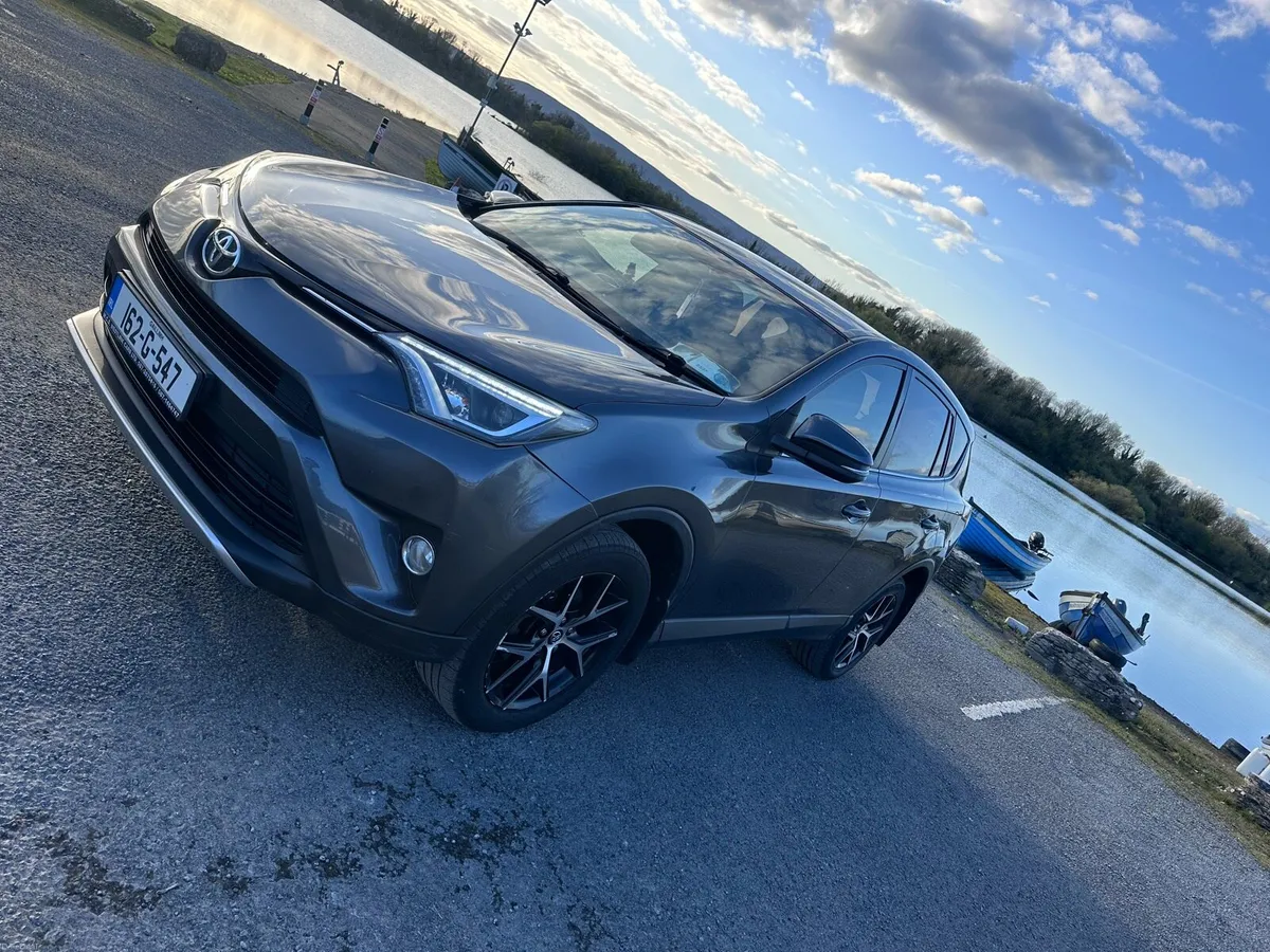 Toyota RAV4 2016 - Image 2